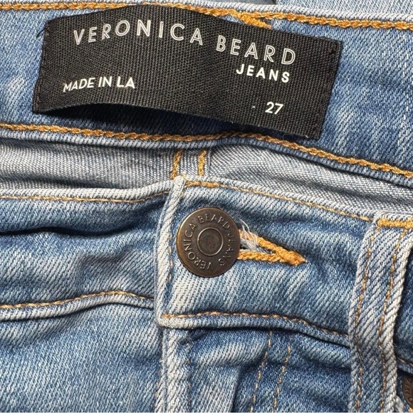 Veronica Beard Women’s Light wash Carly kick flare high rise Jeans - Picture 3 of 5